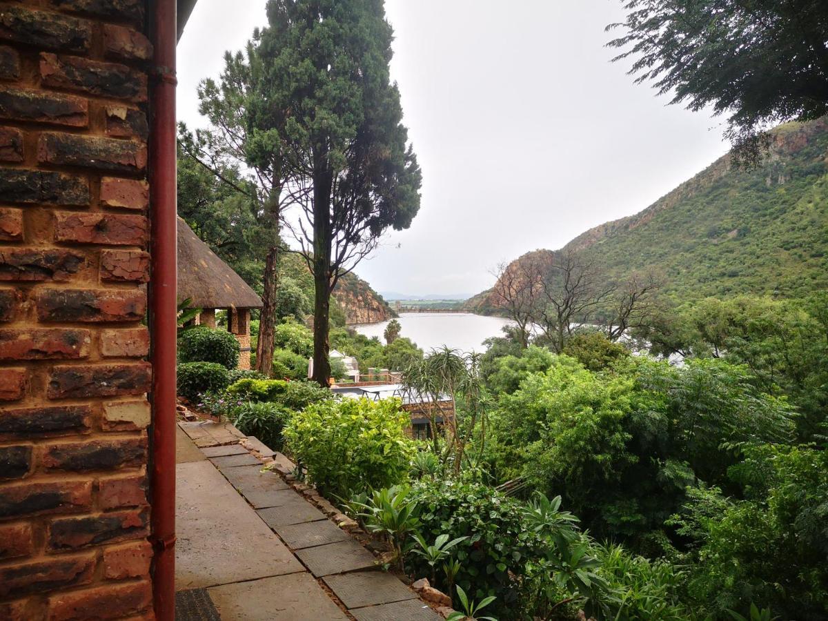 Metsing At Harties Otel Hartbeespoort Dış mekan fotoğraf