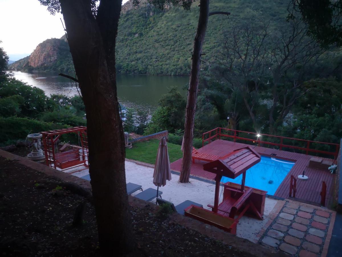 Metsing At Harties Otel Hartbeespoort Dış mekan fotoğraf